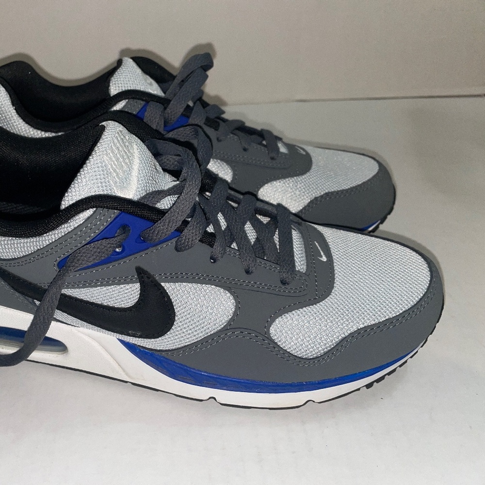 Nike Air Men’s 9